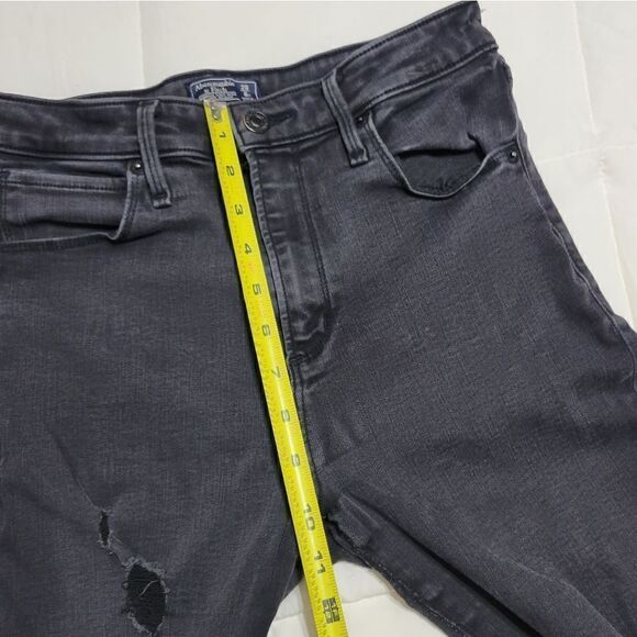 Abercrombie and Fitch jeans  - Picture 2 of 10